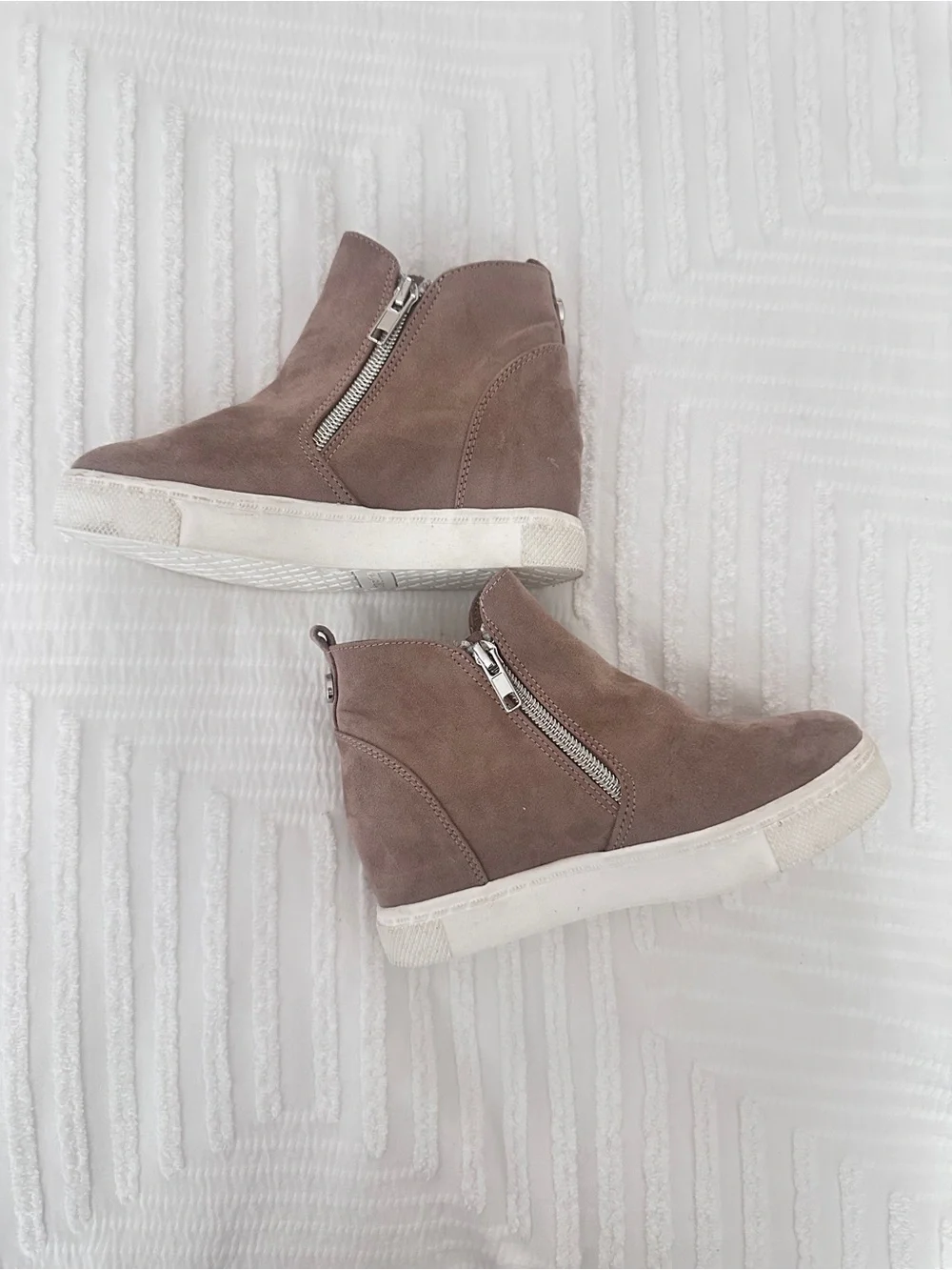 Steve Madden Girls Brown Suede Boots Size 1
